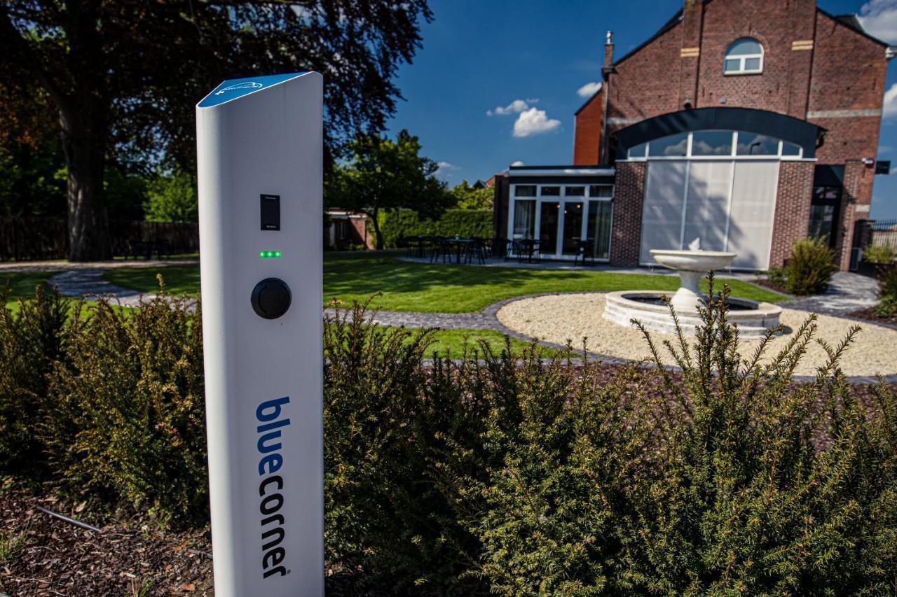 Burgemeesterhuys Beringen Bagian luar foto